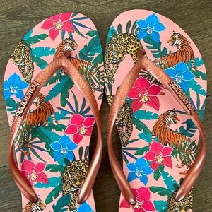 Havaianas Flip Flops 🌺